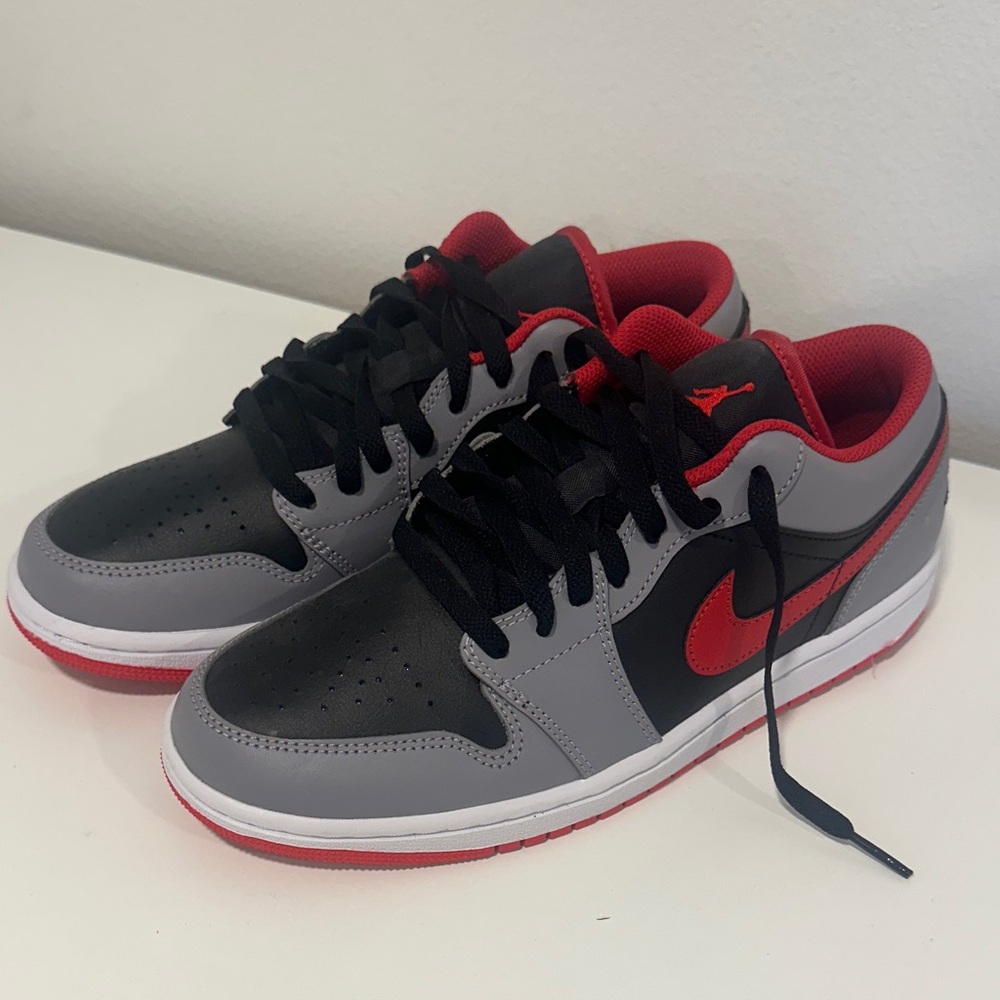 Nike Men's Air Jordan 1 Low - Mint condition